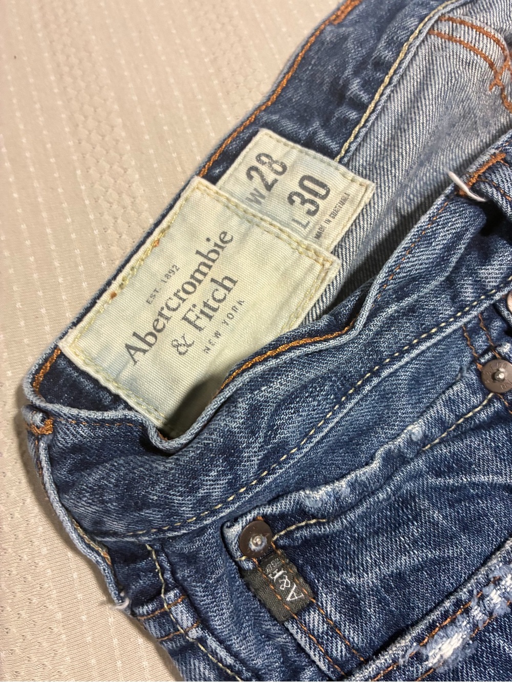 Abercrombie & Fitch Blue Slim Men’s Jeans with Tan Stitching